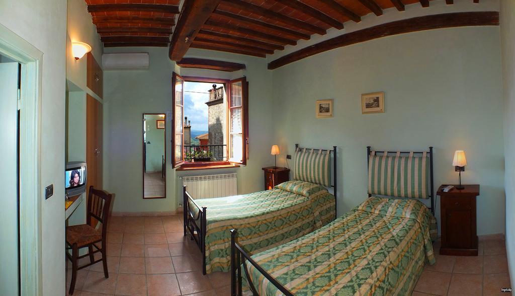 Locanda Nel Cassero Bed & Breakfast Civitella Marittima Exterior photo